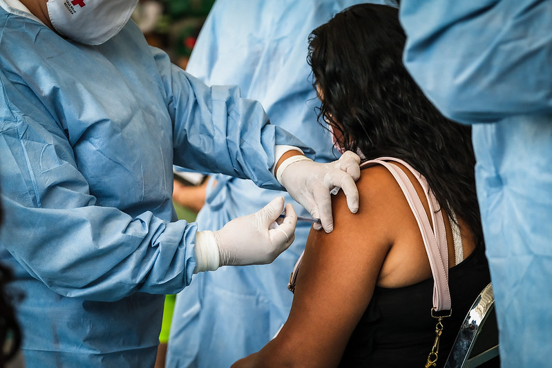 Vacunación de mayores de 30 años de edad en Jalisco